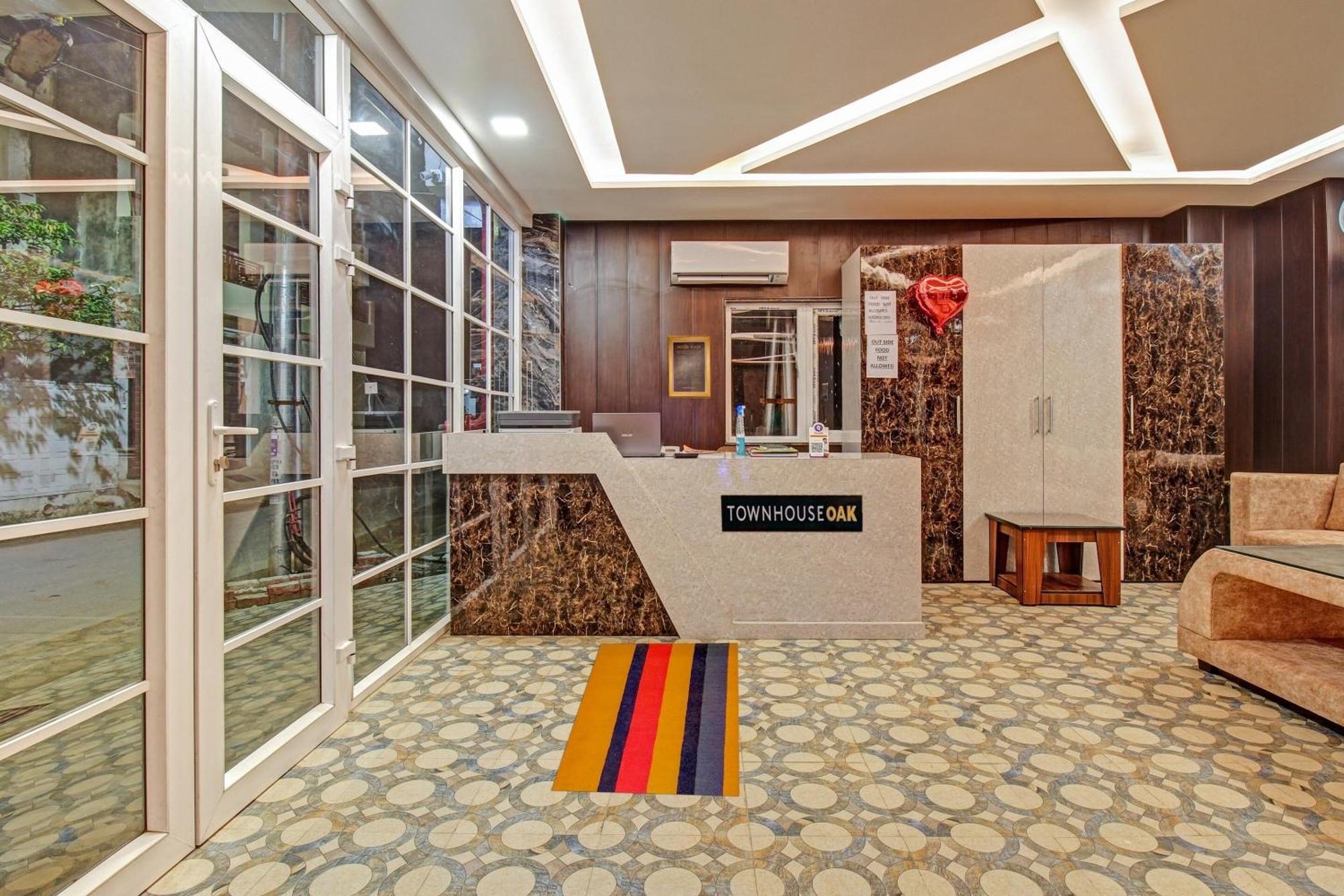 Townhouse Oak Vs Shivanya Lucknow Exteriör bild