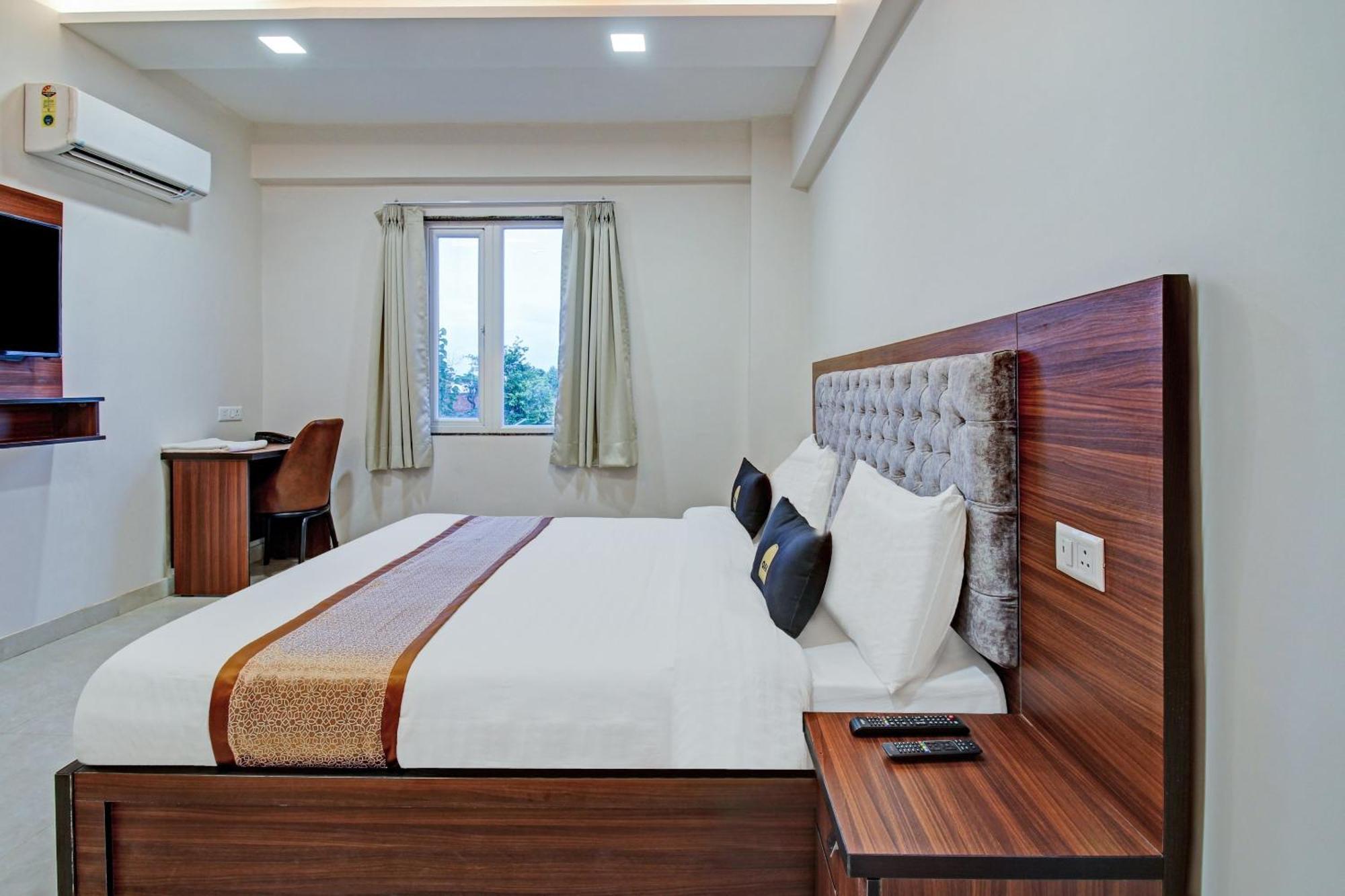 Townhouse Oak Vs Shivanya Lucknow Exteriör bild