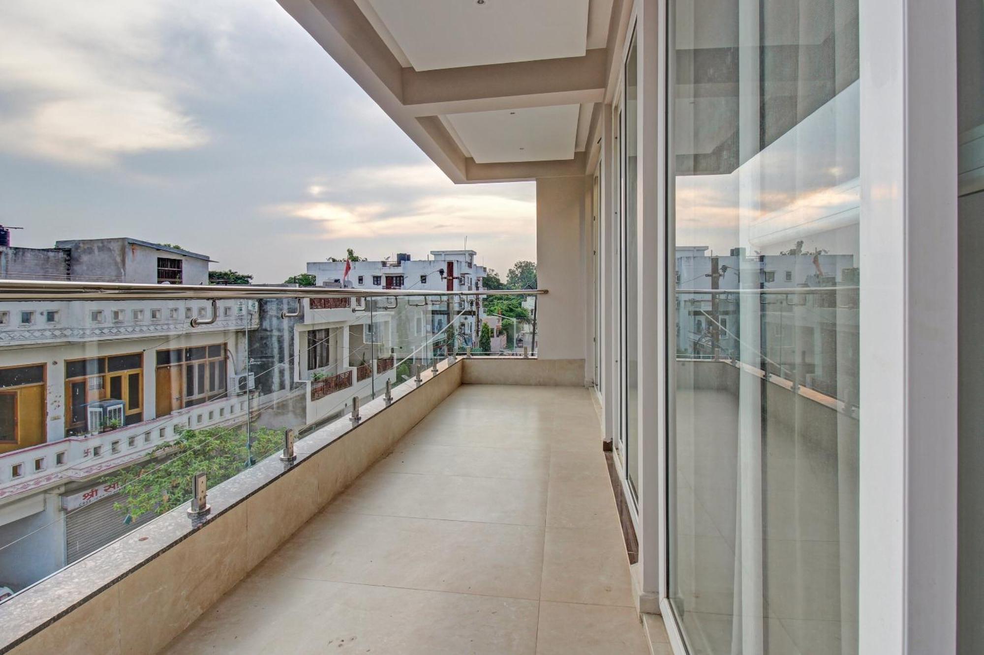 Townhouse Oak Vs Shivanya Lucknow Exteriör bild